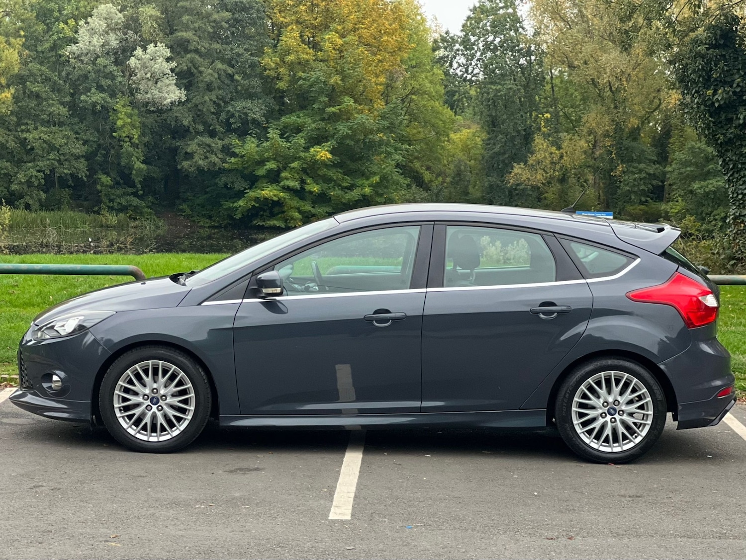 Used Ford Focus 2014 for sale - 76288688: Photo 3