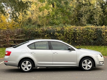 Used Skoda Octavia 2015 for sale - 76455713: Photo