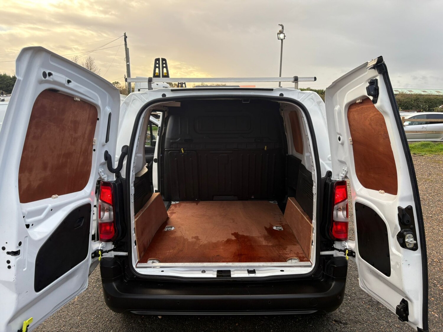 Used Citroen Berlingo 2022 for sale - 76627036: Photo 11