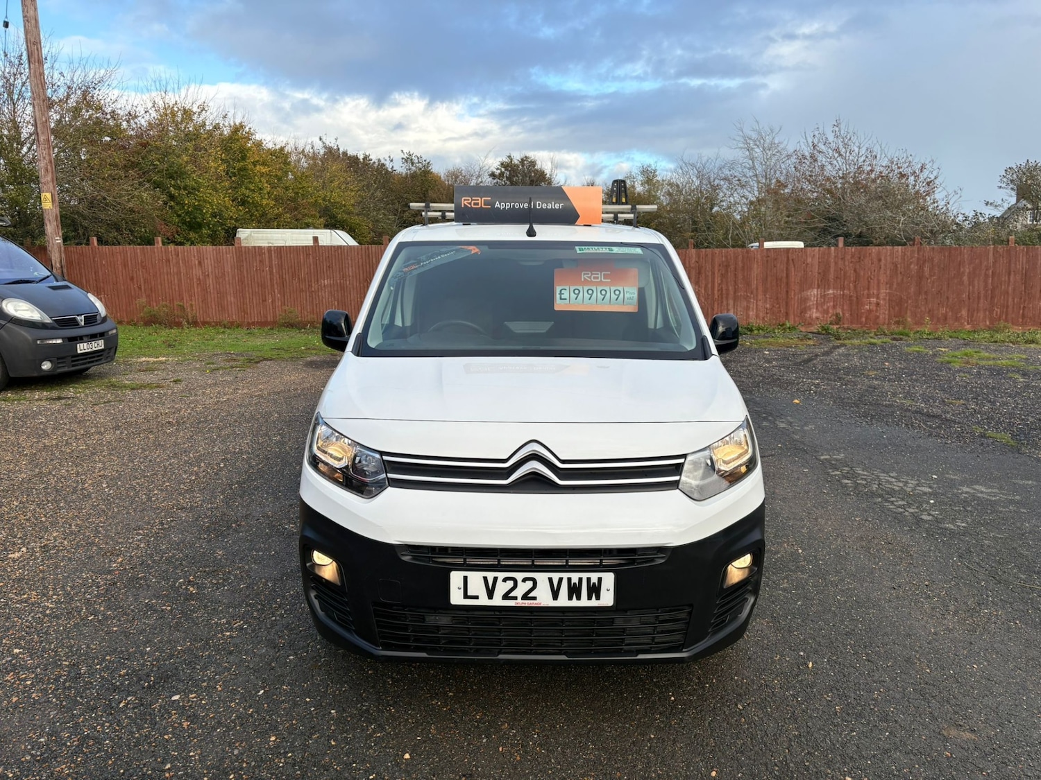 Used Citroen Berlingo 2022 for sale - 76627036: Photo 2