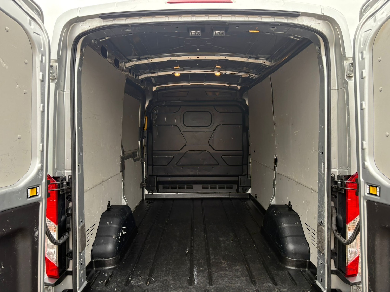 Used Ford Transit 2021 for sale - 76627187: Photo 11