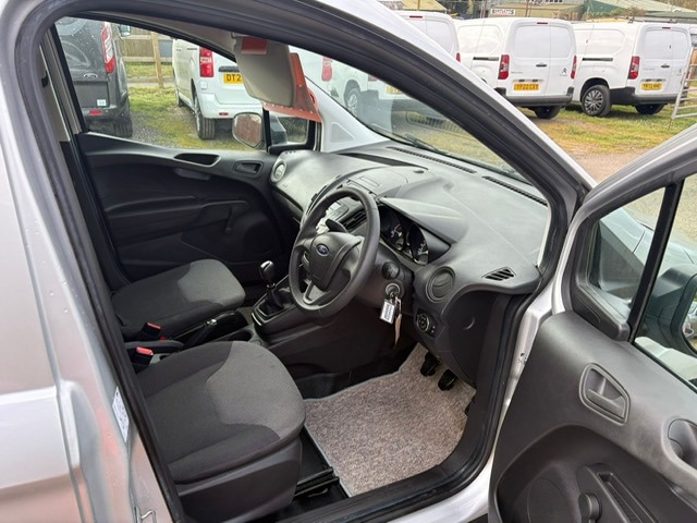 Used Ford Transit Courier 2018 for sale - 78091013: Photo 12