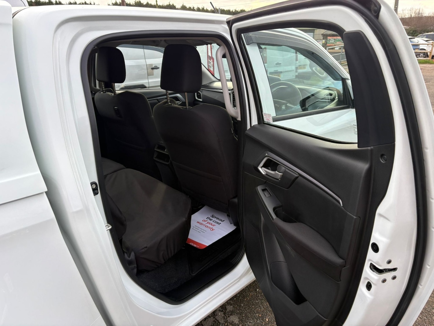 Used Isuzu D-Max 2024 for sale - 77023495: Photo 11