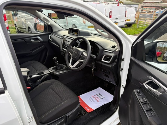 Used Isuzu D-Max 2024 for sale - 77023495: Photo 15