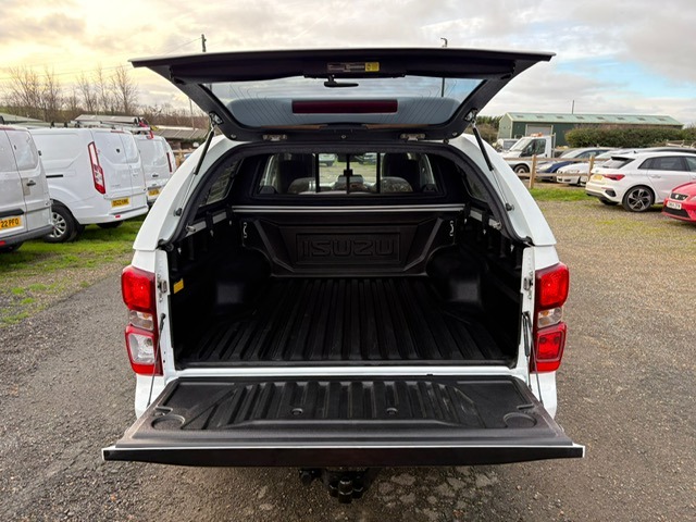 Used Isuzu D-Max 2024 for sale - 77023495: Photo 9