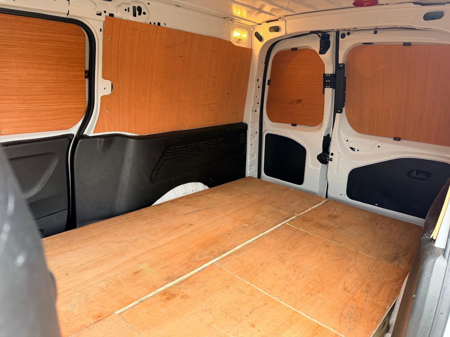 Used Peugeot Partner 2022 for sale - 77903352: Photo 10