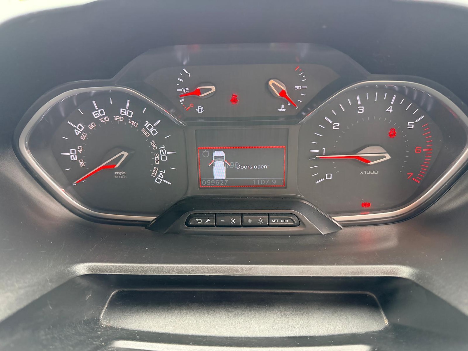 Used Peugeot Partner 2022 for sale - 77903352: Photo 15