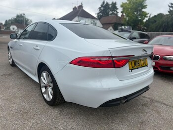 Used Jaguar XF 2018 for sale - 76064180: Photo