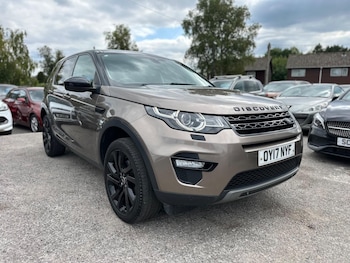Used Land Rover Discovery Sport 2017 for sale - 76064179: Photo