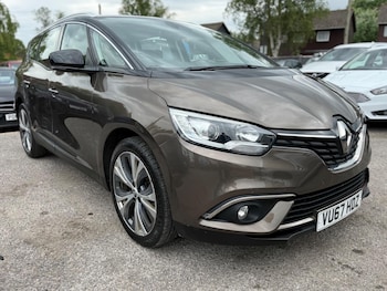 Used Renault Grand Scenic 2017 for sale - 76064231: Photo