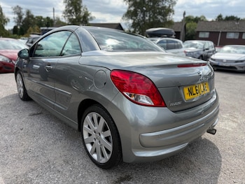 Used Peugeot 207 CC 2011 for sale - 76064210: Photo