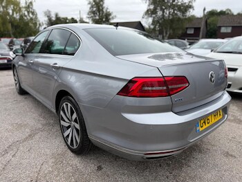 Used Volkswagen Passat 2018 for sale - 76064230: Photo