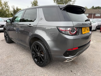 Used Land Rover Discovery Sport 2017 for sale - 76064222: Photo