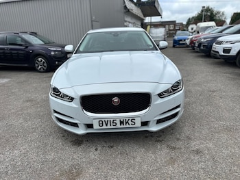 Used Jaguar XE 2015 for sale - 76064199: Photo