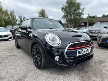 Used MINI Hatch 2016 for sale - 76064176: Photo