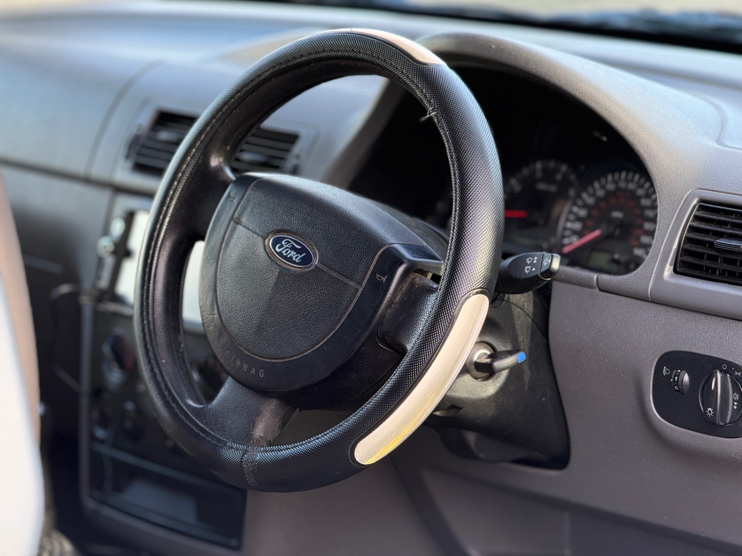 Used Ford Transit Connect 2004 for sale - 77340090: Photo 12