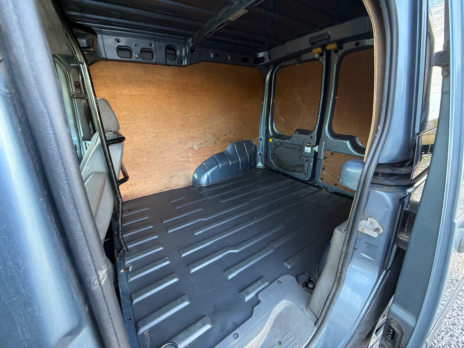 Used Ford Transit Connect 2004 for sale - 77340090: Photo 16