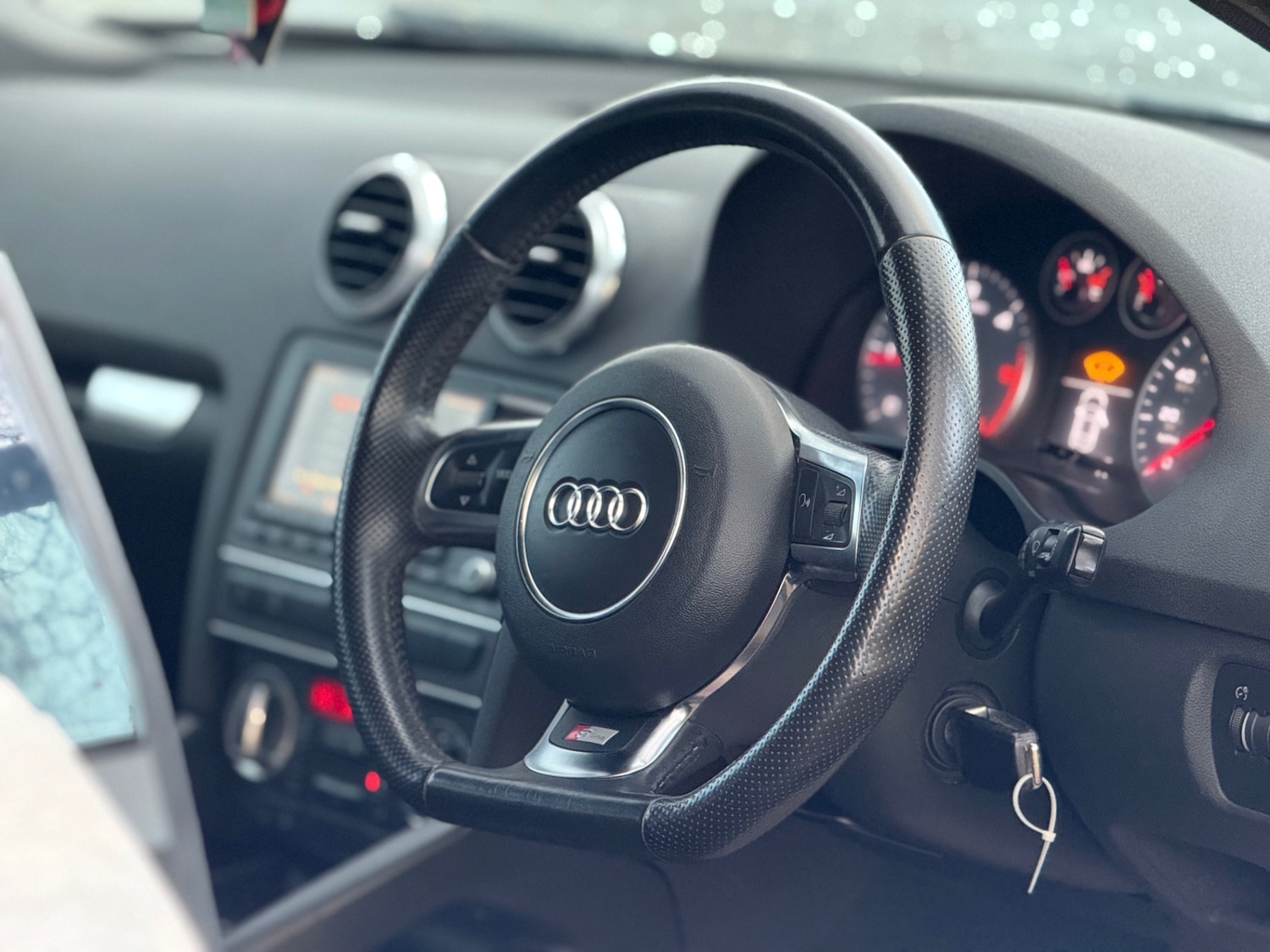 Used Audi A3 2011 for sale - 77011894: Photo 5