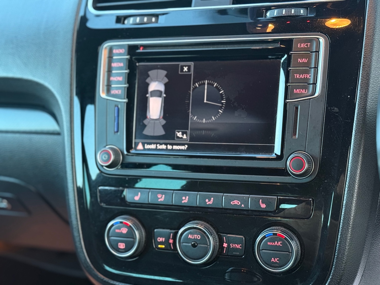 Used Volkswagen Scirocco 2016 for sale - 77446472: Photo 32