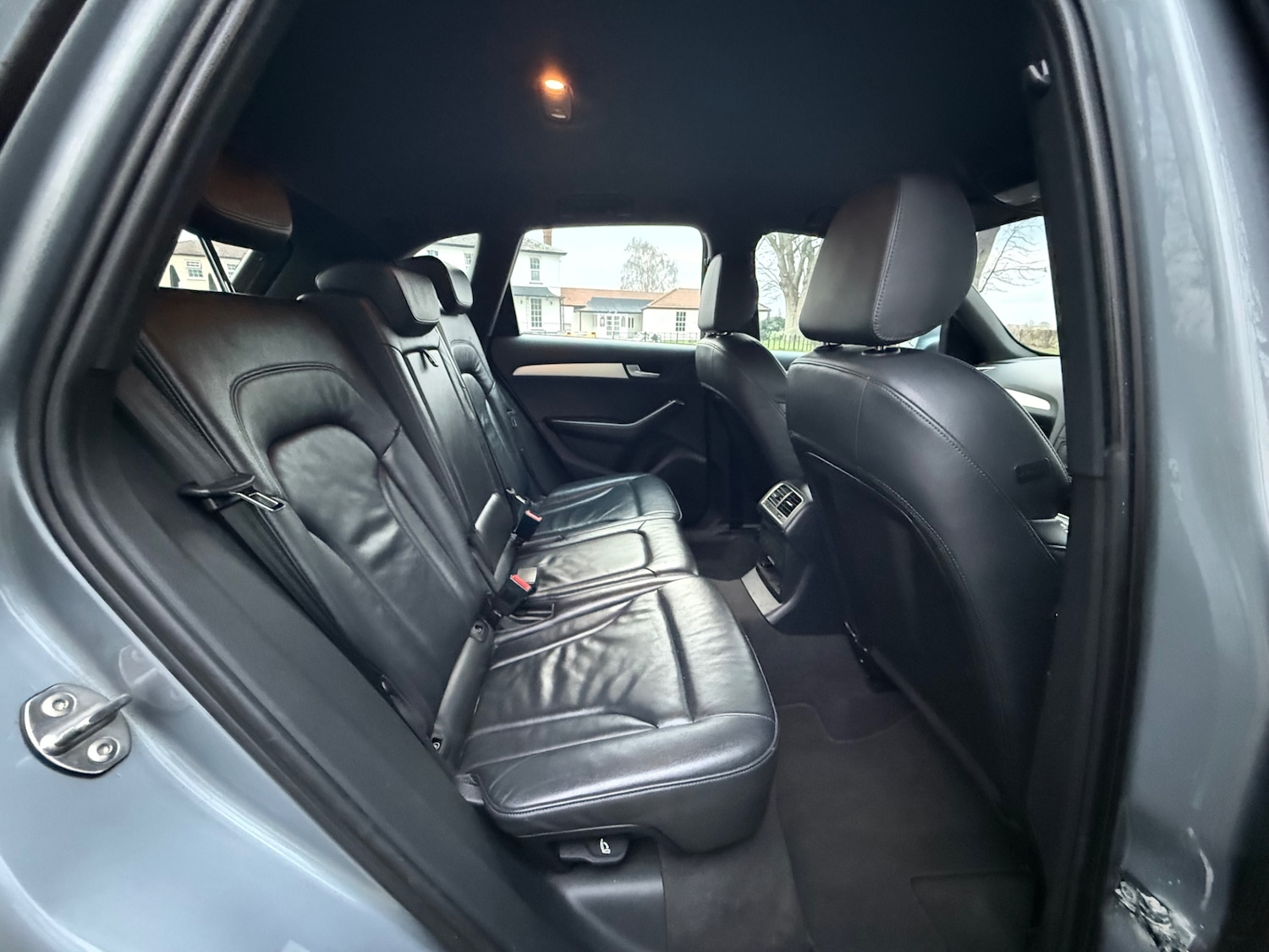 Used Audi Q5 2010 for sale - 77063246: Photo 7