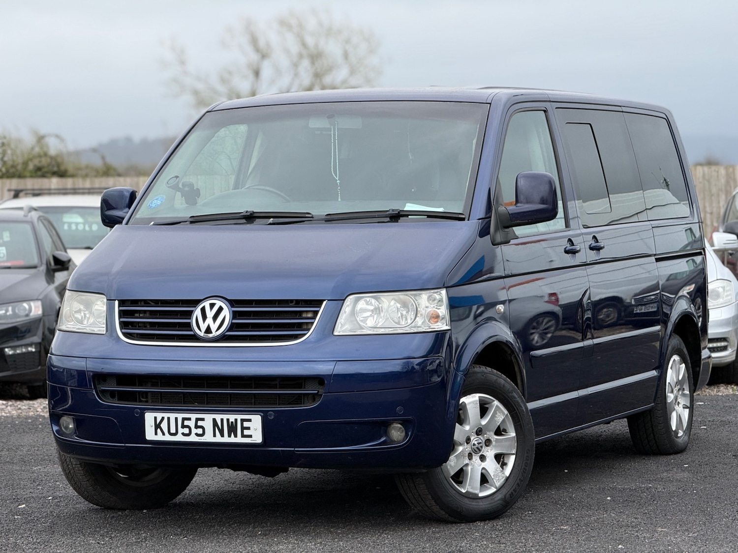Used Volkswagen Caravelle 2005 for sale - 78000043: Photo 2