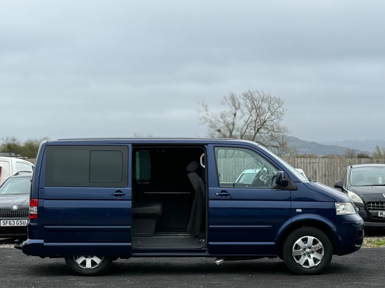 Used Volkswagen Caravelle 2005 for sale - 78000043: Photo 20