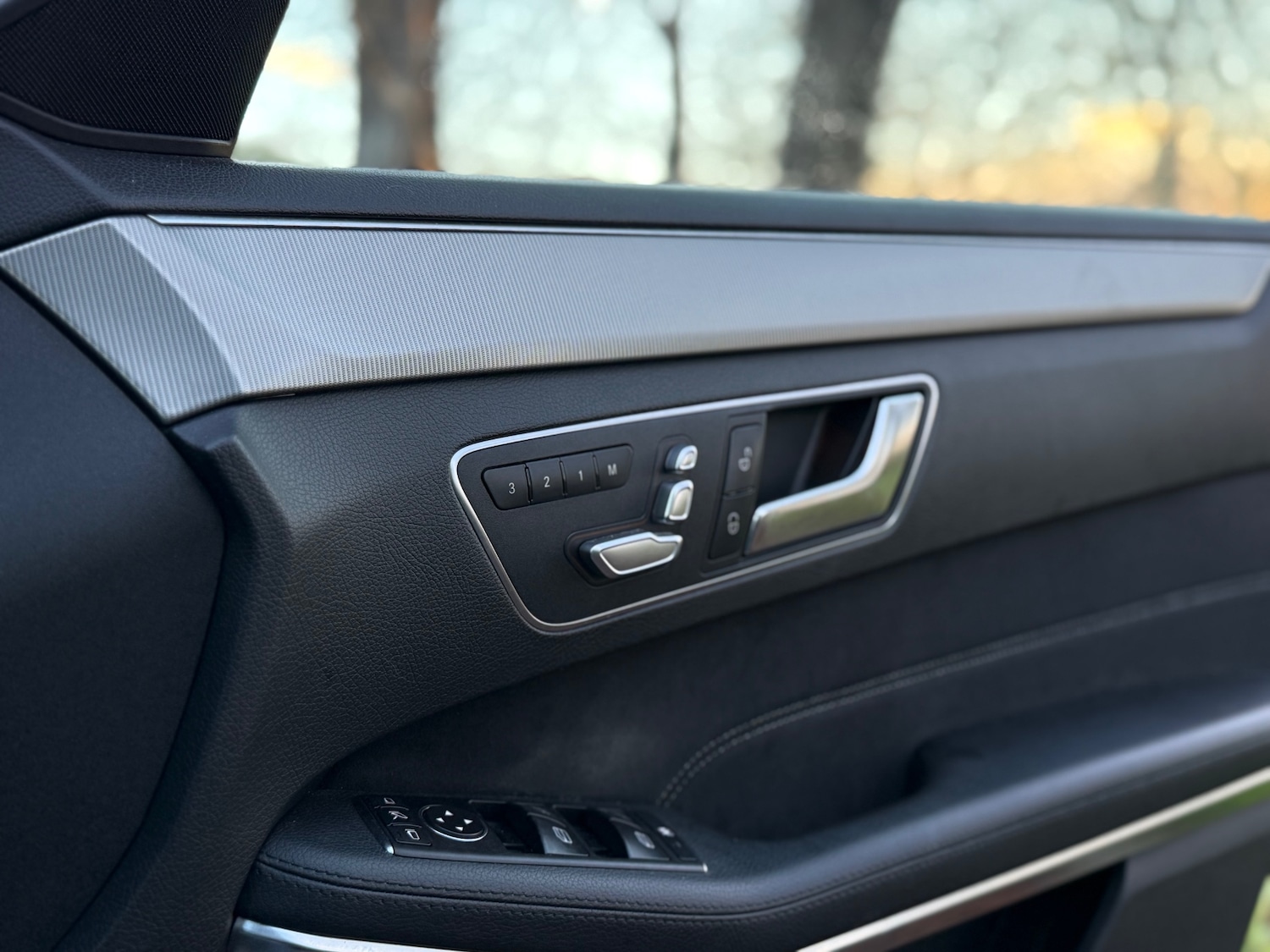 Used Mercedes-Benz E Class 2013 for sale - 77012044: Photo 38