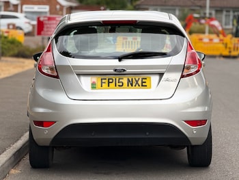 Used Ford Fiesta 2015 for sale - 79383356: Photo
