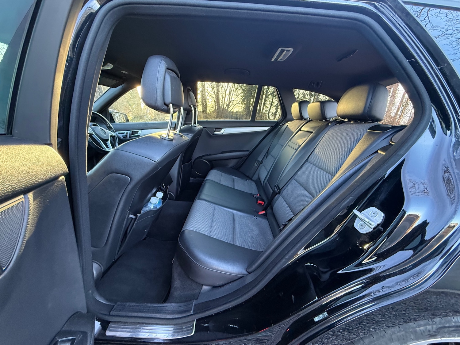 Used Mercedes-Benz C Class 2012 for sale - 77012432: Photo 34