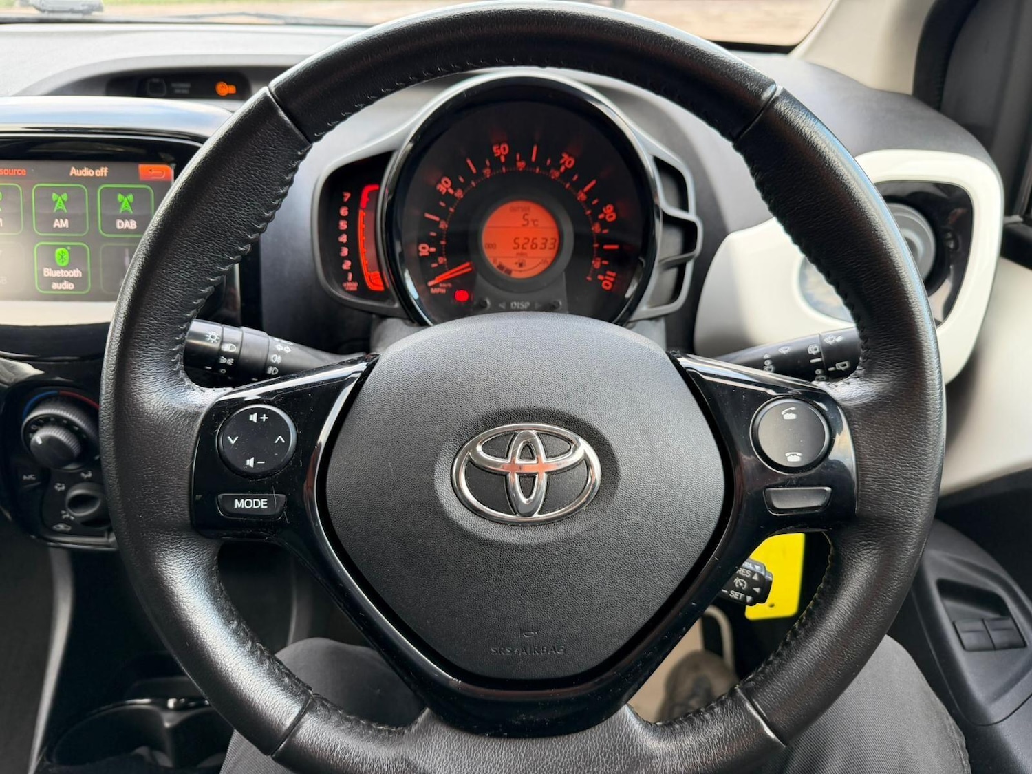 Used Toyota AYGO 2015 for sale - 77376604: Photo 12