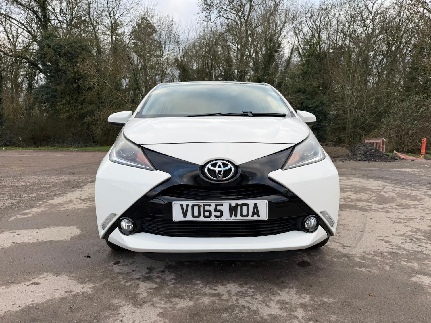 Used Toyota AYGO 2015 for sale - 77376604: Photo 2