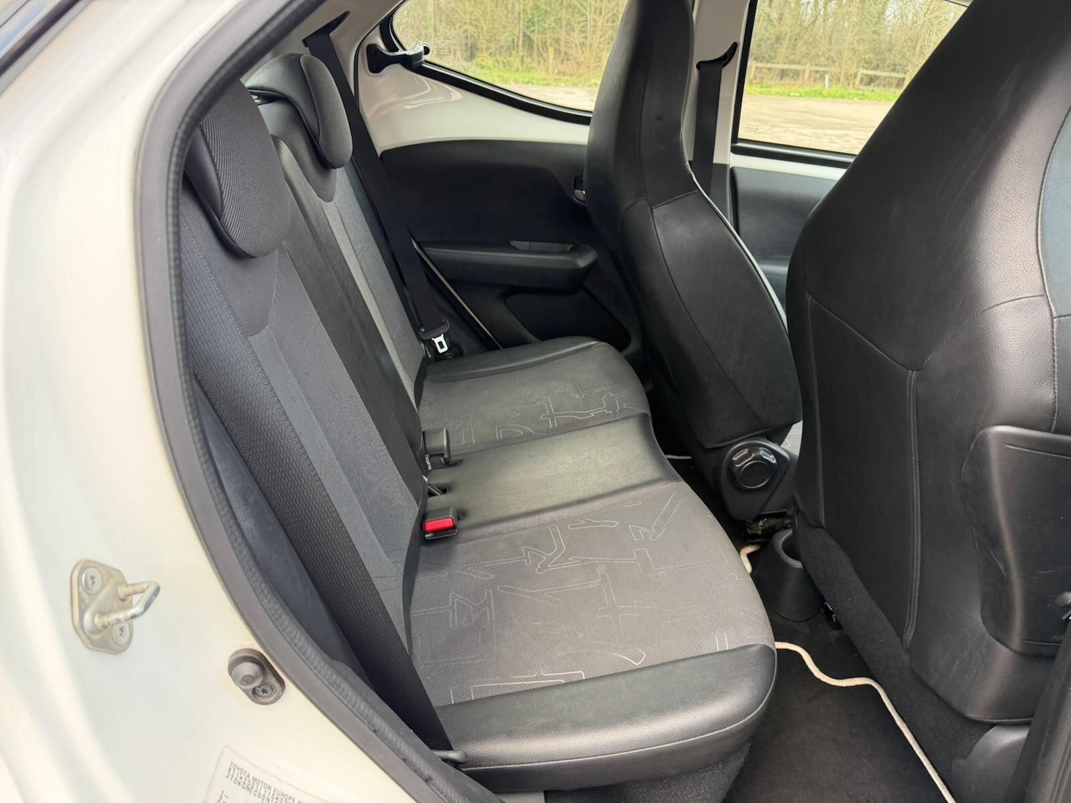 Used Toyota AYGO 2015 for sale - 77376604: Photo 21