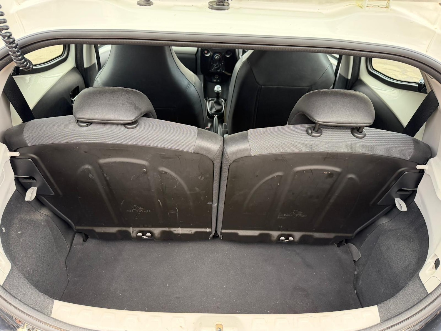 Used Toyota AYGO 2015 for sale - 77376604: Photo 23