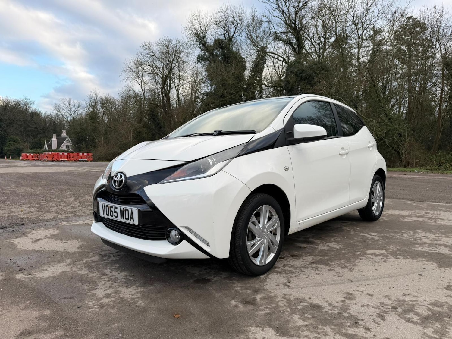Used Toyota AYGO 2015 for sale - 77376604: Photo 7