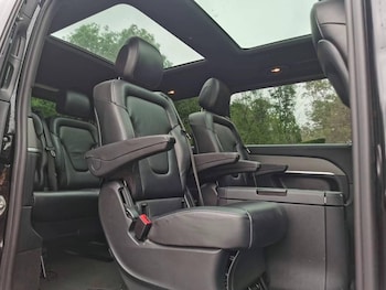 Used Mercedes-Benz V-Class 2017 for sale - 75677586: Photo
