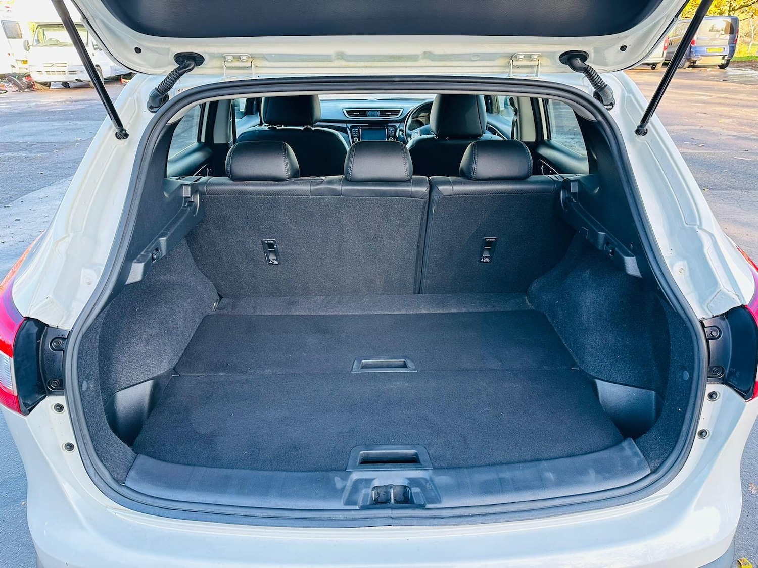 Used Nissan Qashqai 2015 for sale - 76824874: Photo 28