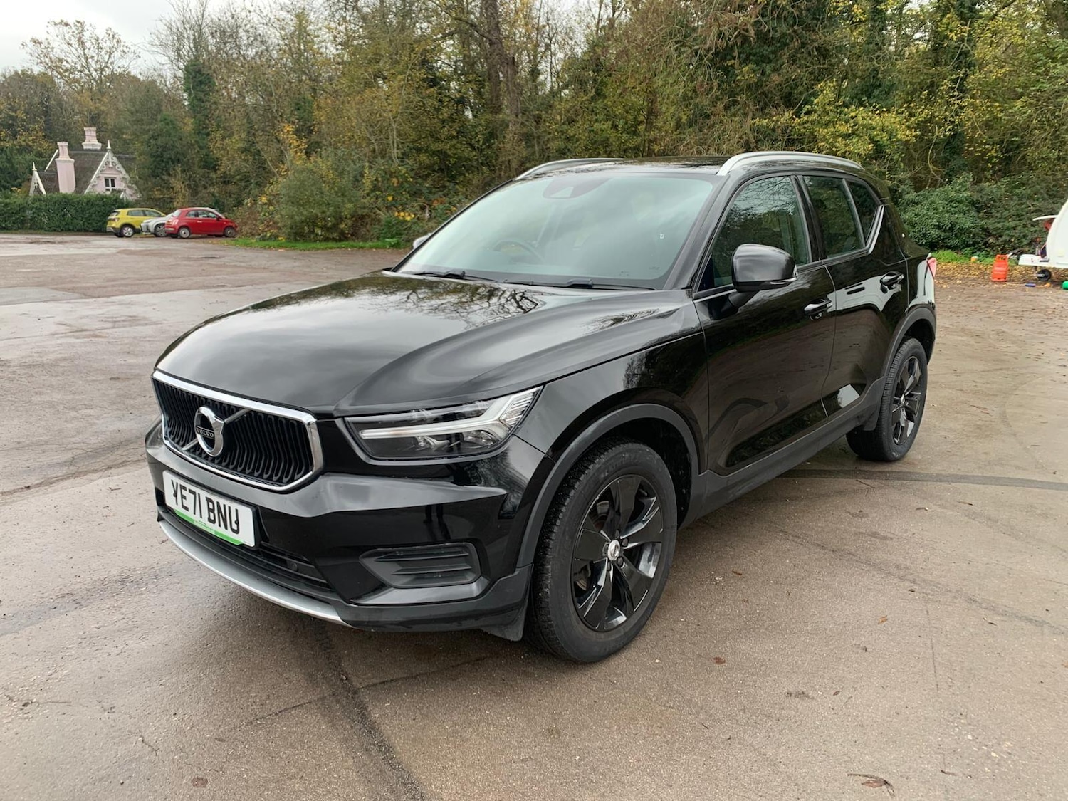 Used Volvo XC40 2021 for sale - 76538860: Photo 3