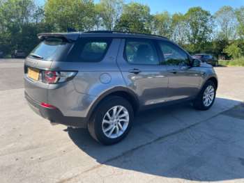 Used Land Rover Discovery Sport 2017 for sale - 74626710: Photo