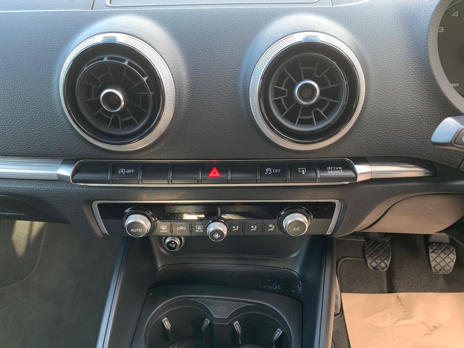 Used Audi A3 2017 for sale - 76388037: Photo 13