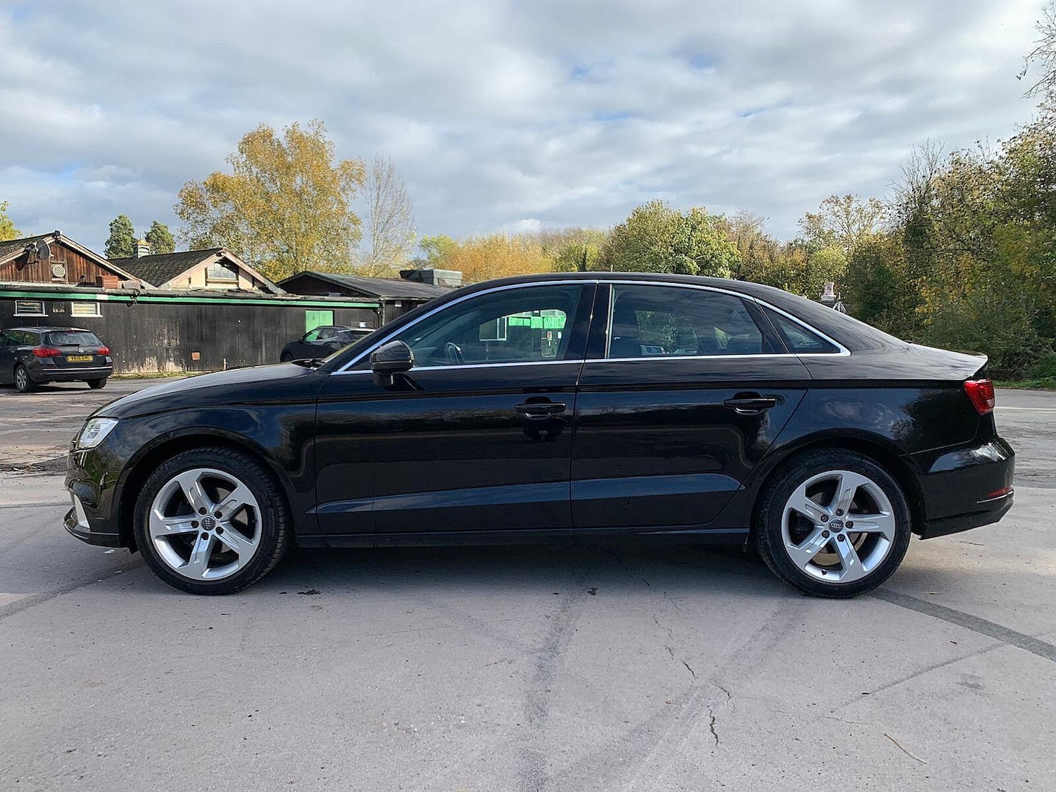 Used Audi A3 2017 for sale - 76388037: Photo 5