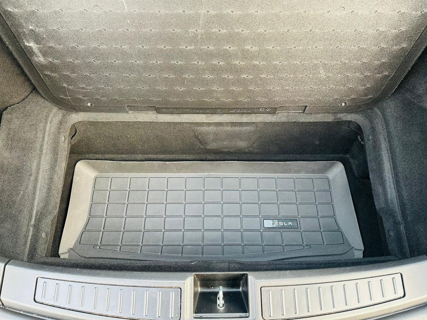 Used Tesla Model S 2018 for sale - 78171179: Photo 32