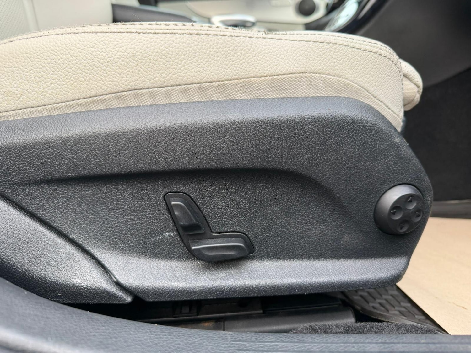 Used Mercedes-Benz C Class 2016 for sale - 77395921: Photo 23