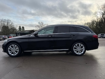 Used Mercedes-Benz C Class 2016 for sale - 77395921: Photo