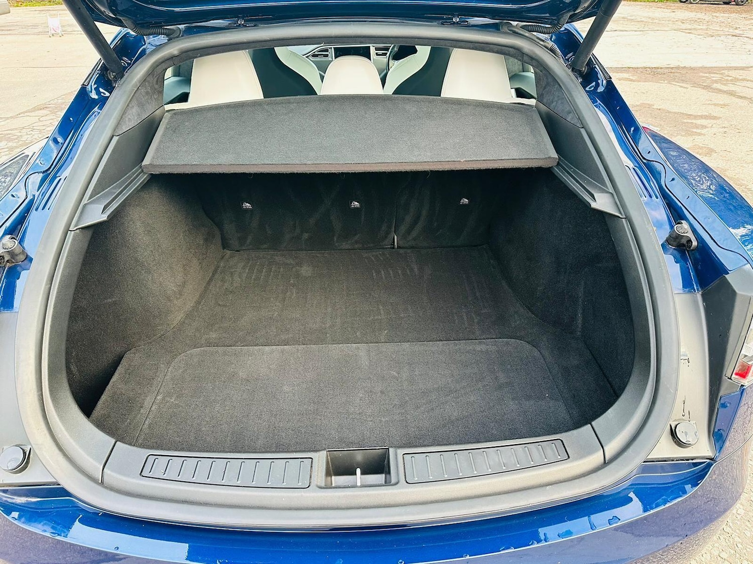 Used Tesla Model S 2018 for sale - 76645910: Photo 31