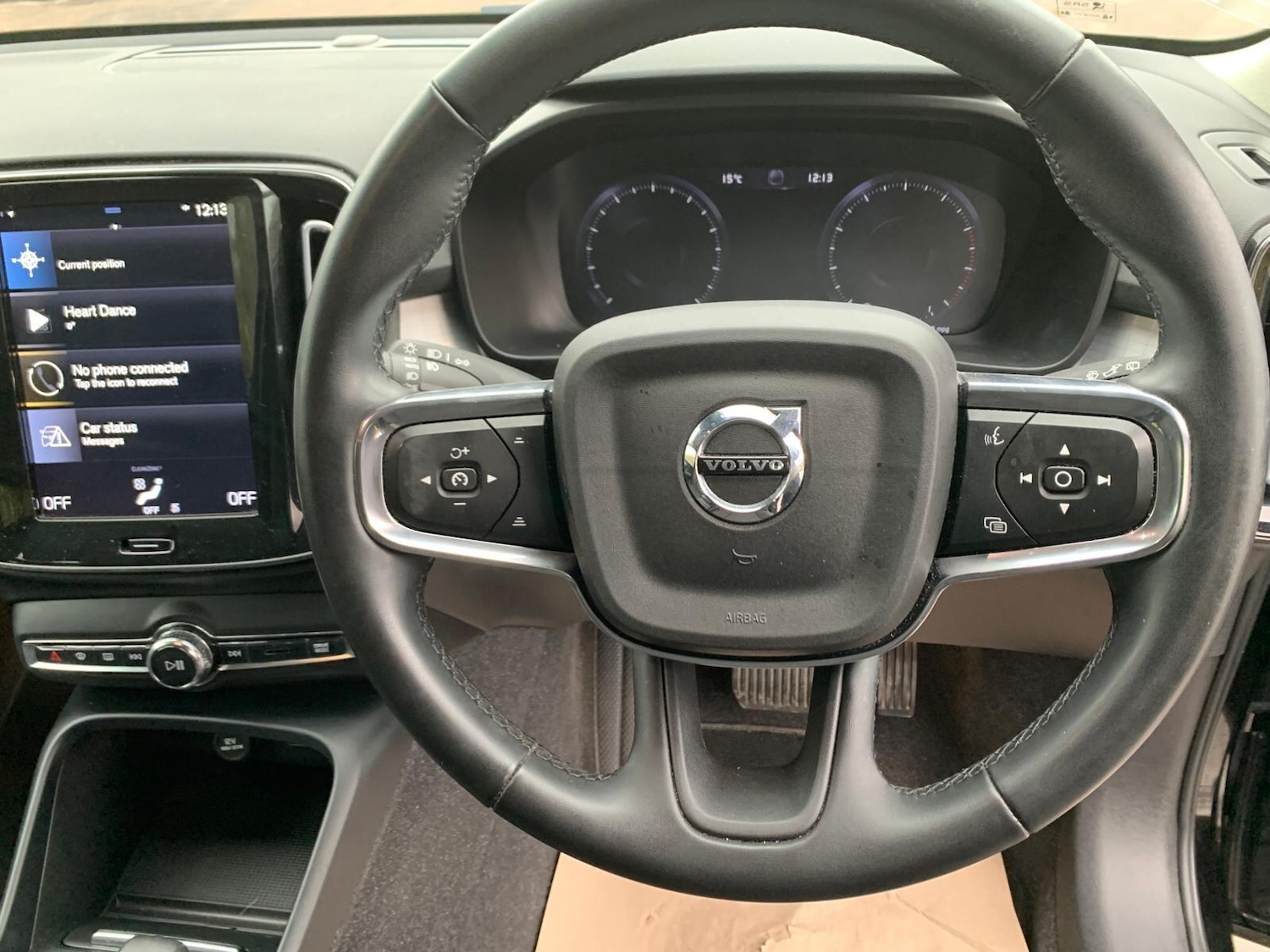 Used Volvo XC40 for sale - 76997109: Photo 10