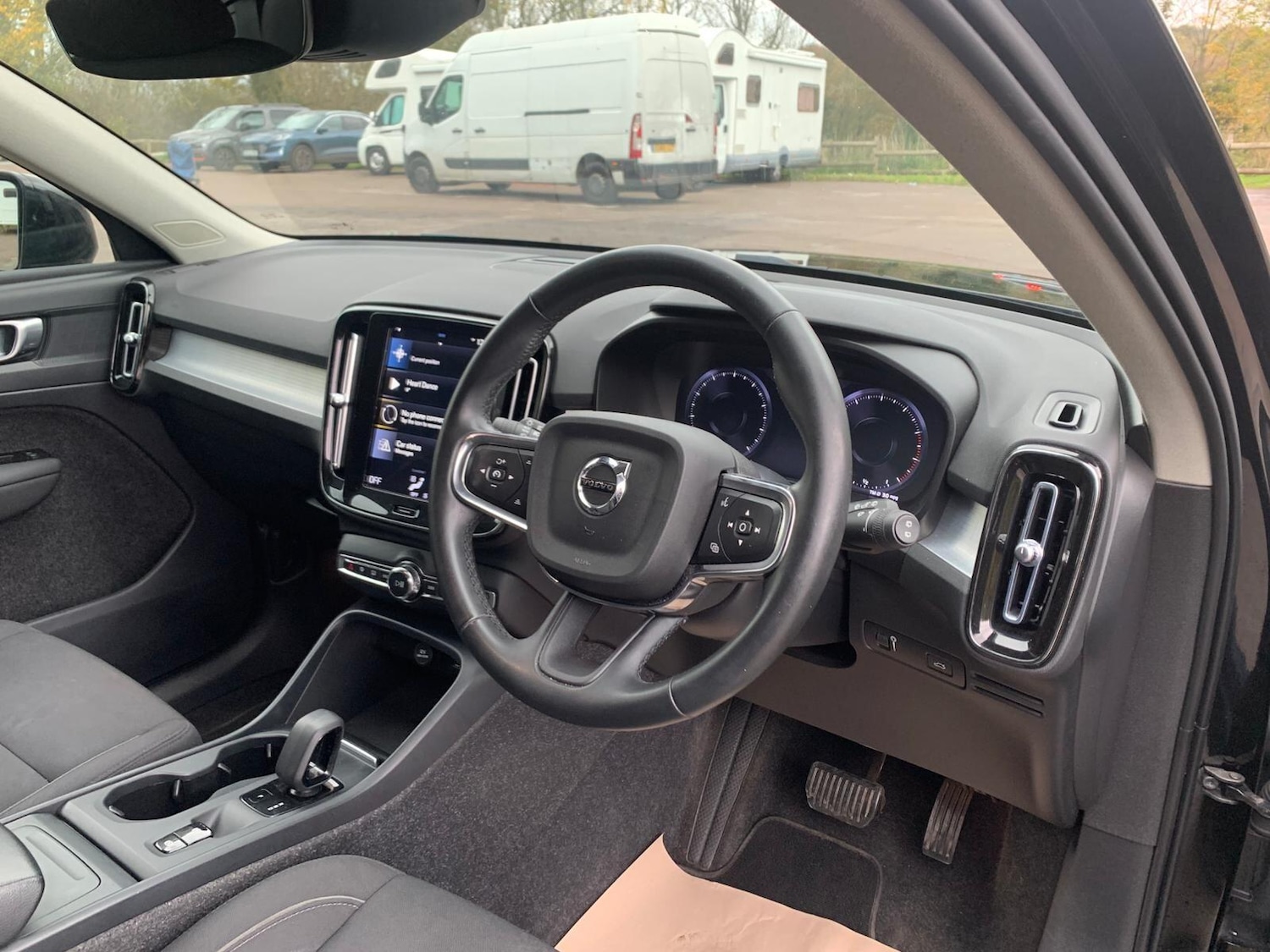 Used Volvo XC40 for sale - 76997109: Photo 15