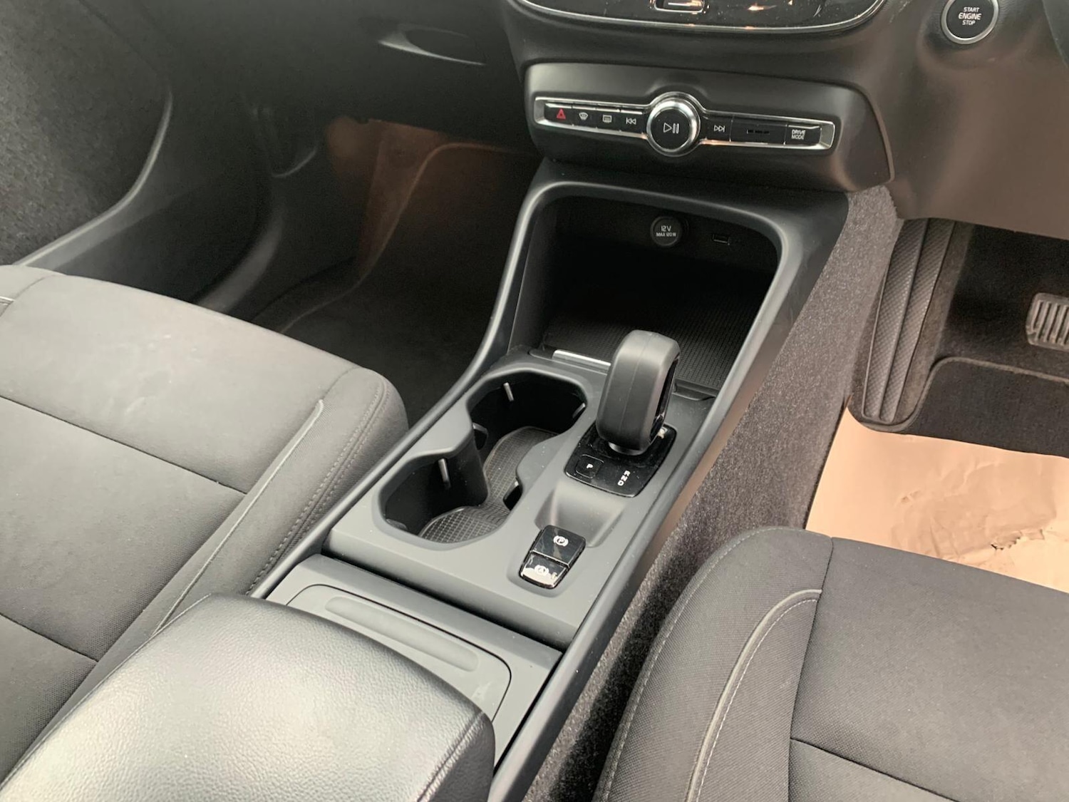 Used Volvo XC40 for sale - 76997109: Photo 16