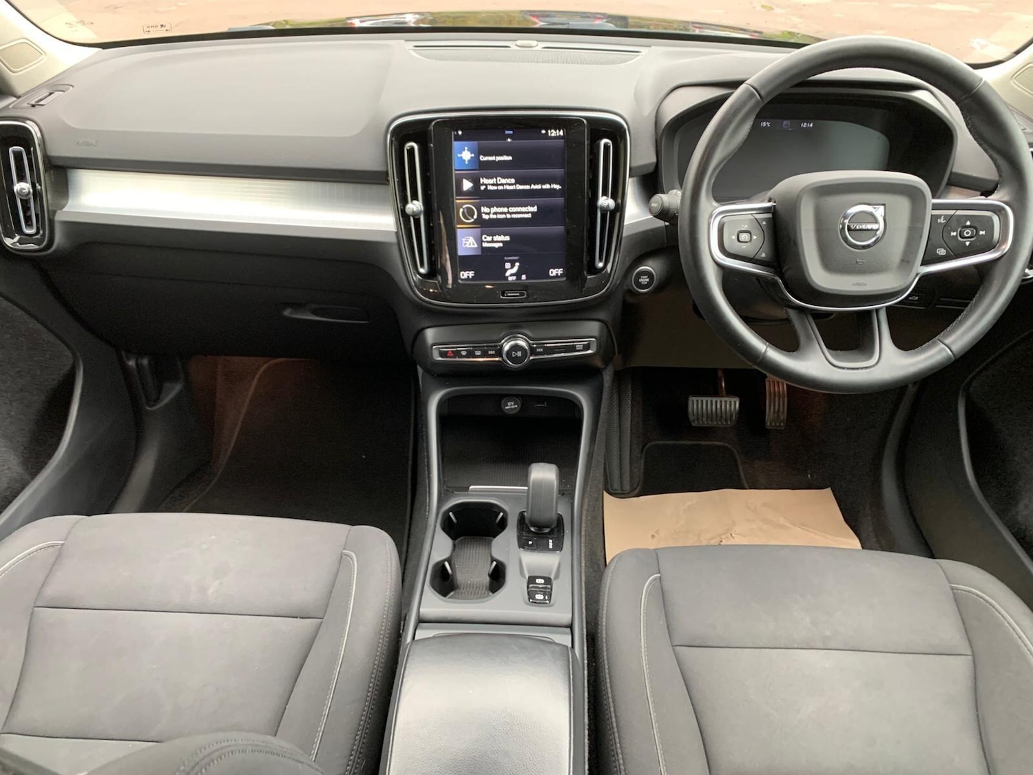 Used Volvo XC40 for sale - 76997109: Photo 9