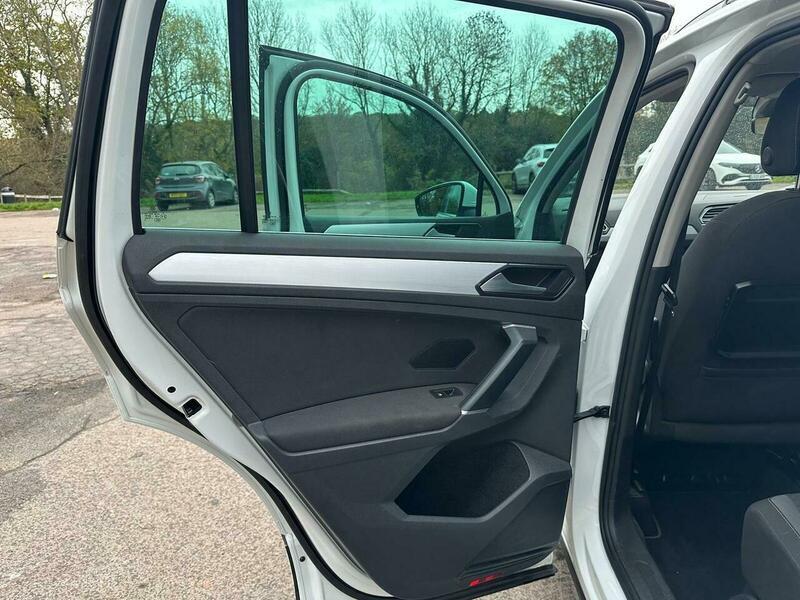 Used Volkswagen Tiguan 2016 for sale - 76498620: Photo 34