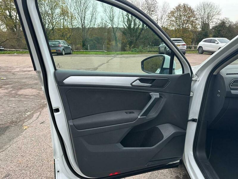 Used Volkswagen Tiguan 2016 for sale - 76498620: Photo 35